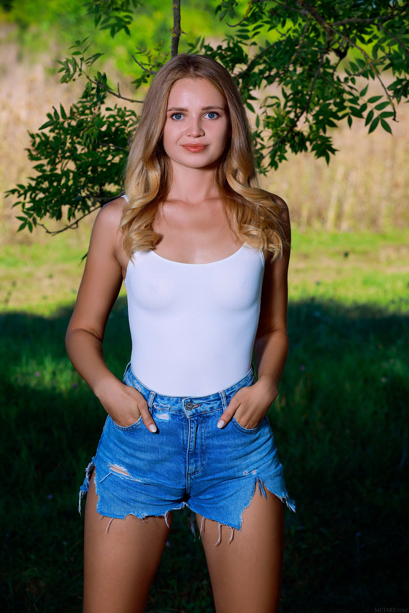 Карина, 24